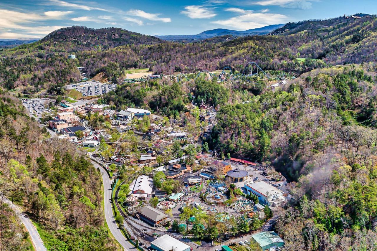 Firefly Hollow Cabin - Smoky Mountains - Soaky Mountain Water Park - Sevierville Convention Center Pigeon Forge Eksteriør billede